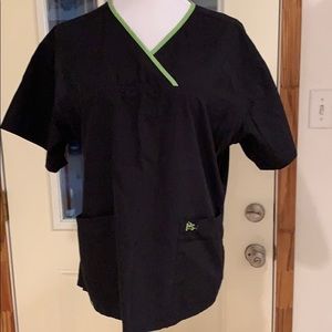 Peaches Sport Scrub Top